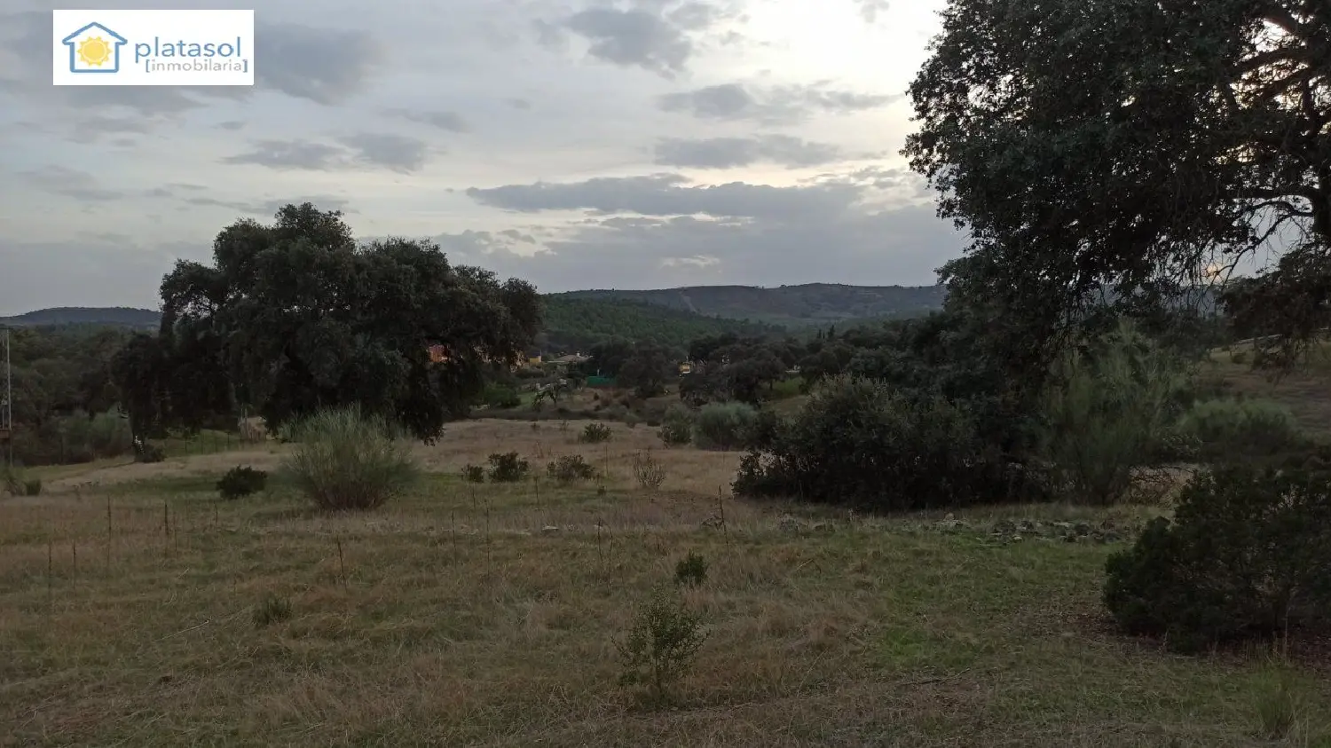 till salu hus Almadén De La Plata Sierra Norte 2