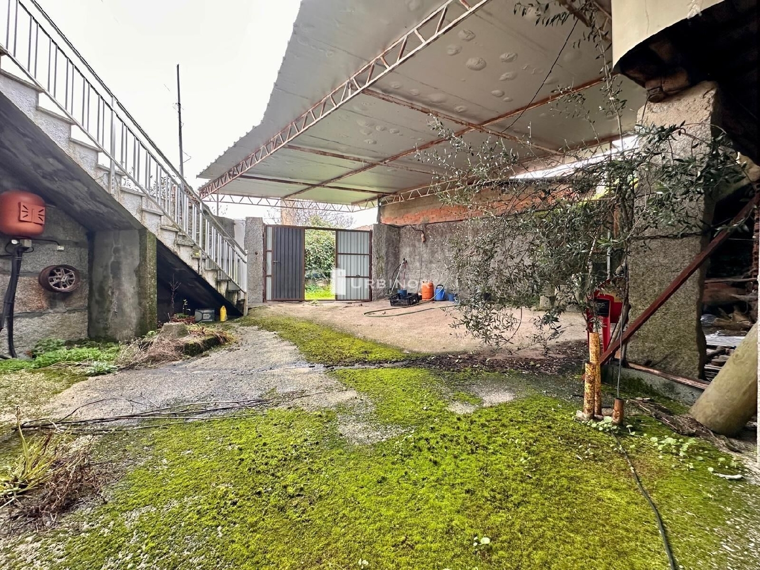  till salu hus Alongos Ourense 5