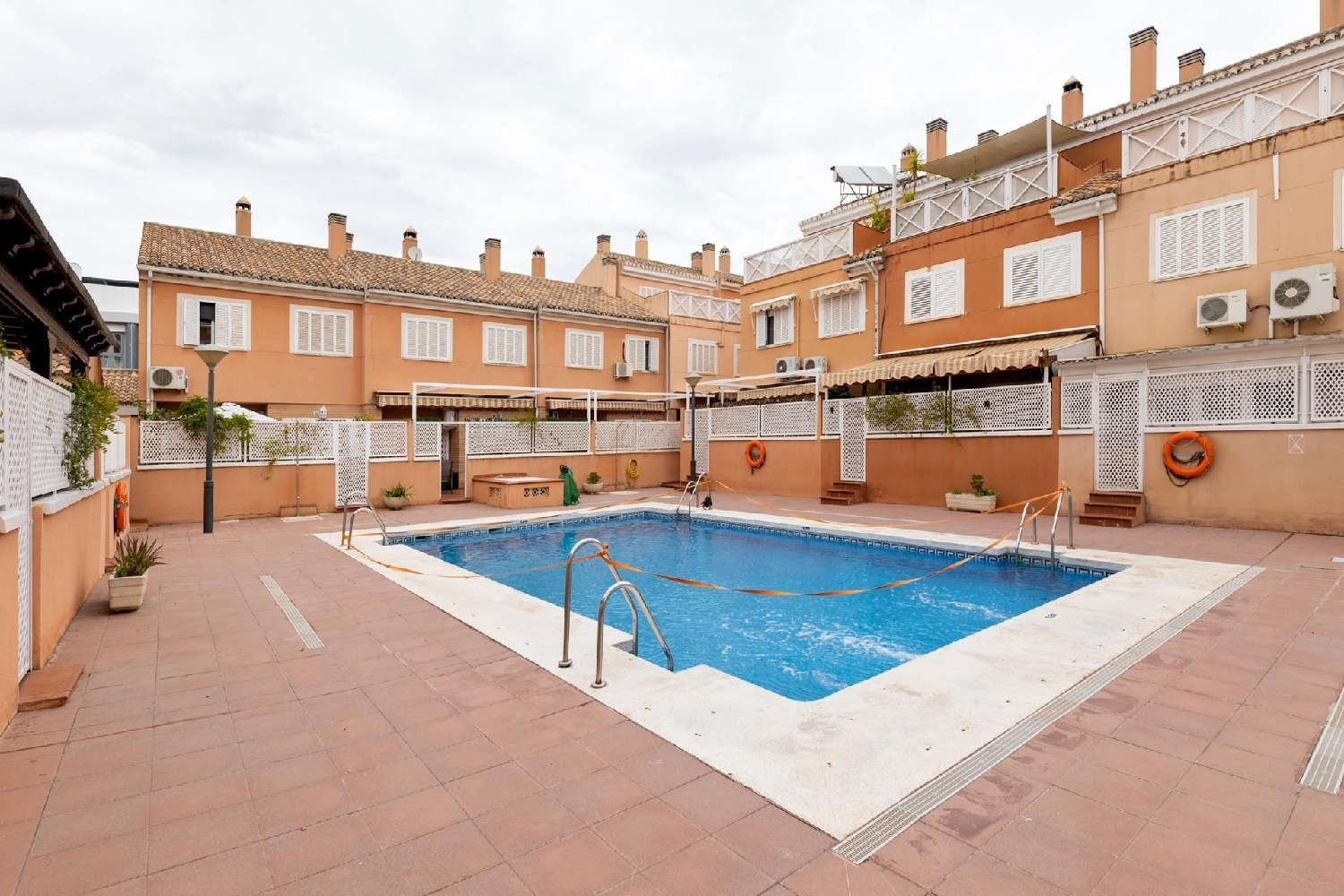 till salu hus Armilla Vega De Granada 2