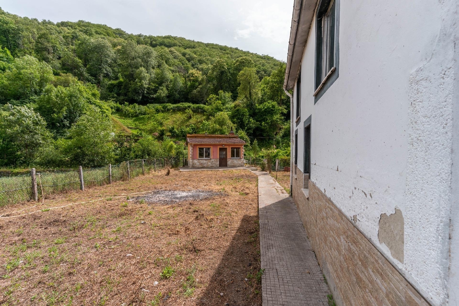  till salu hus Arriondo Caudal 5