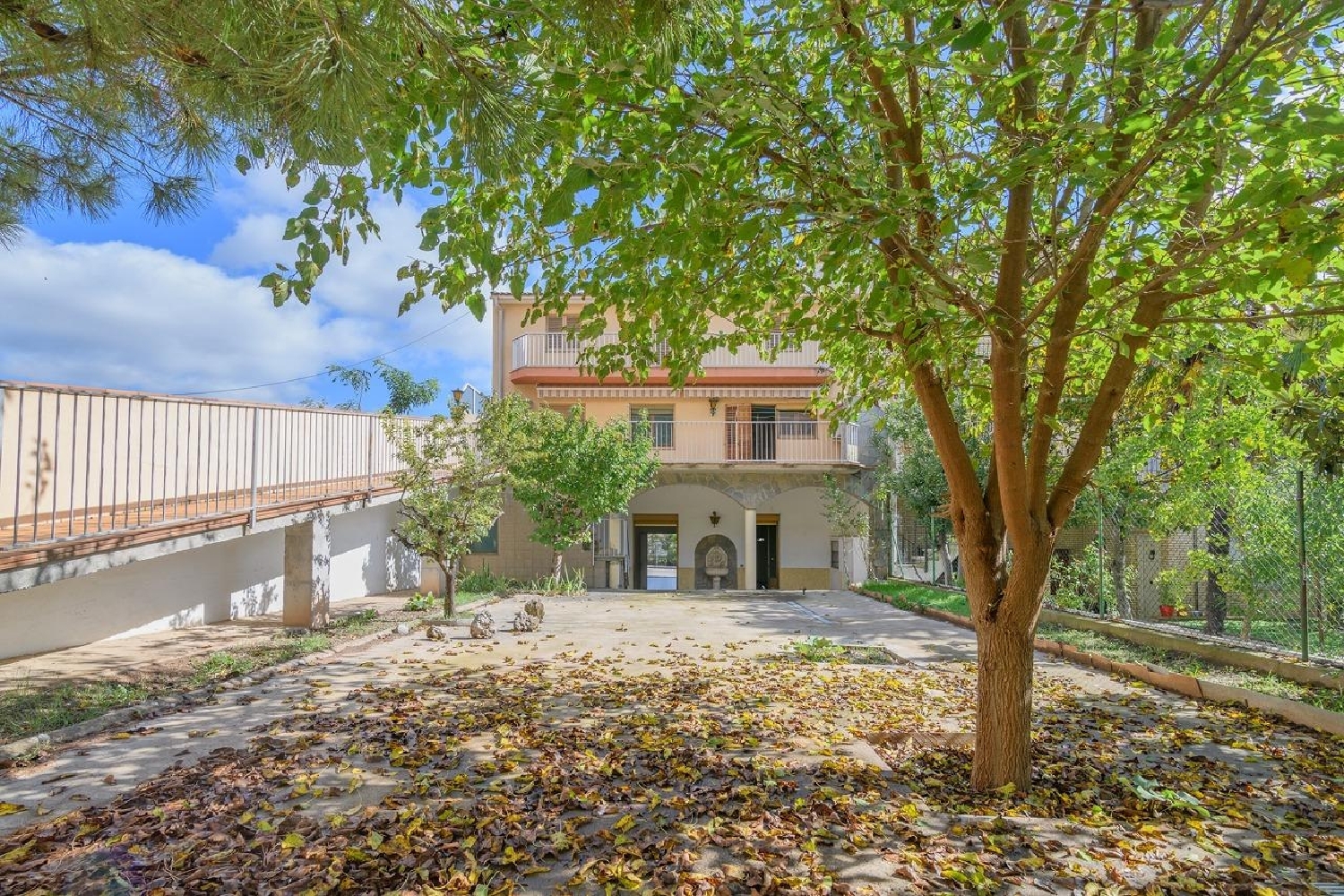 till salu hus Avinyó Bages 2
