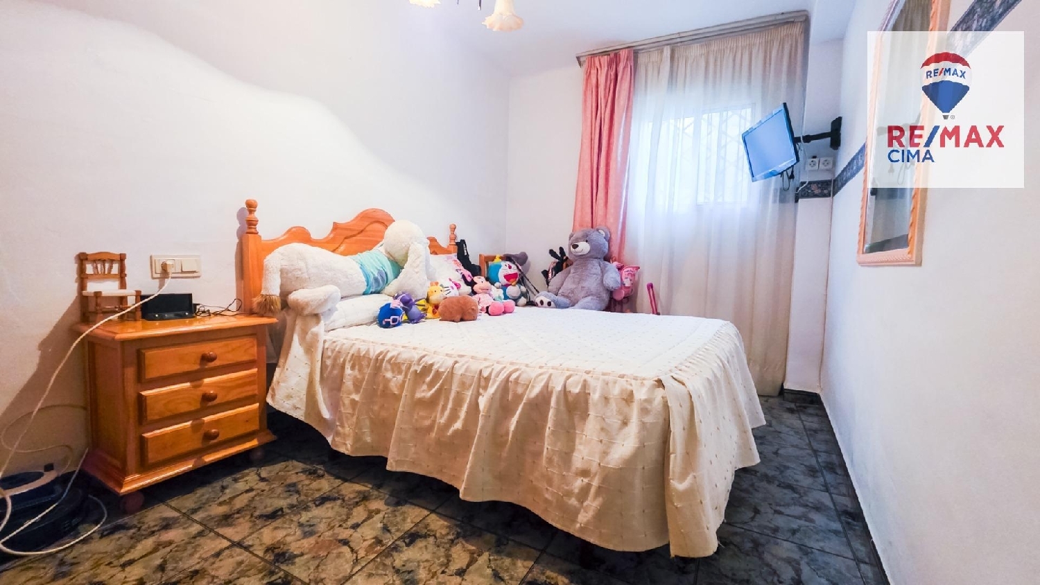  till salu hus Barrio Nuevo Baza 7