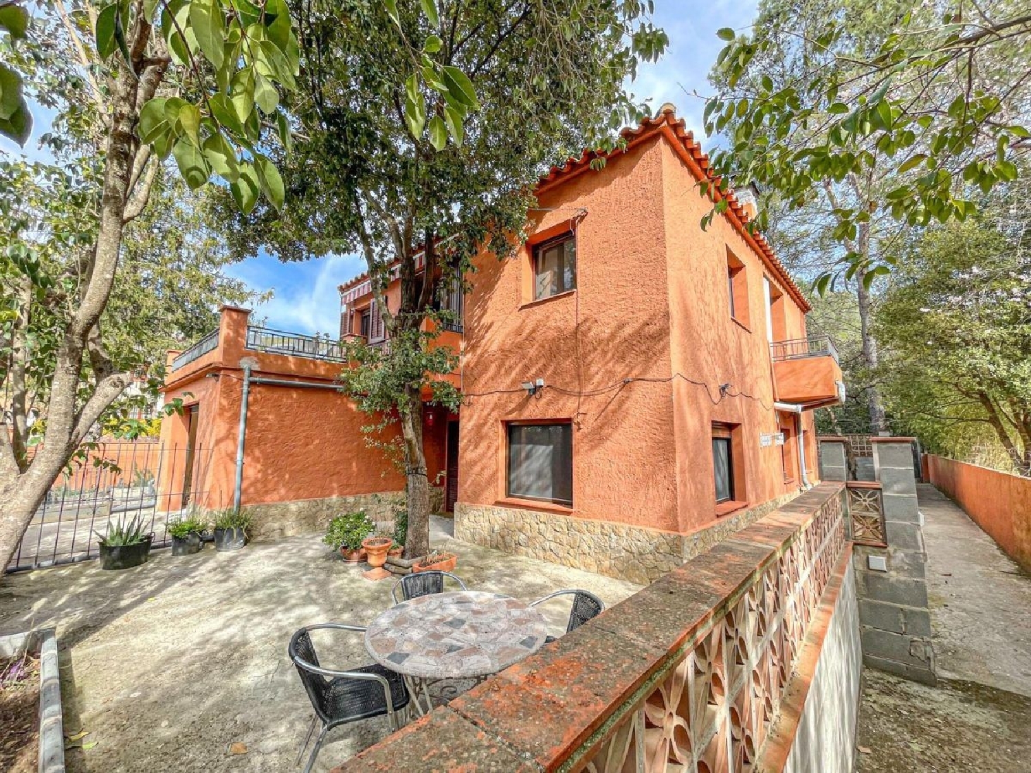 till salu hus Bassegoda Alt Empordà 2