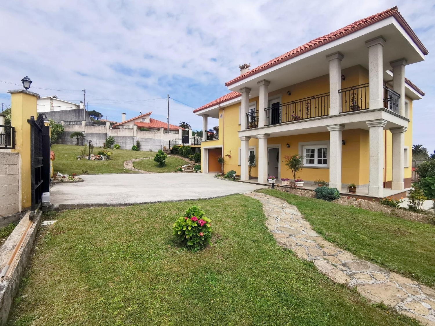  till salu hus Beo Bergantiños 4