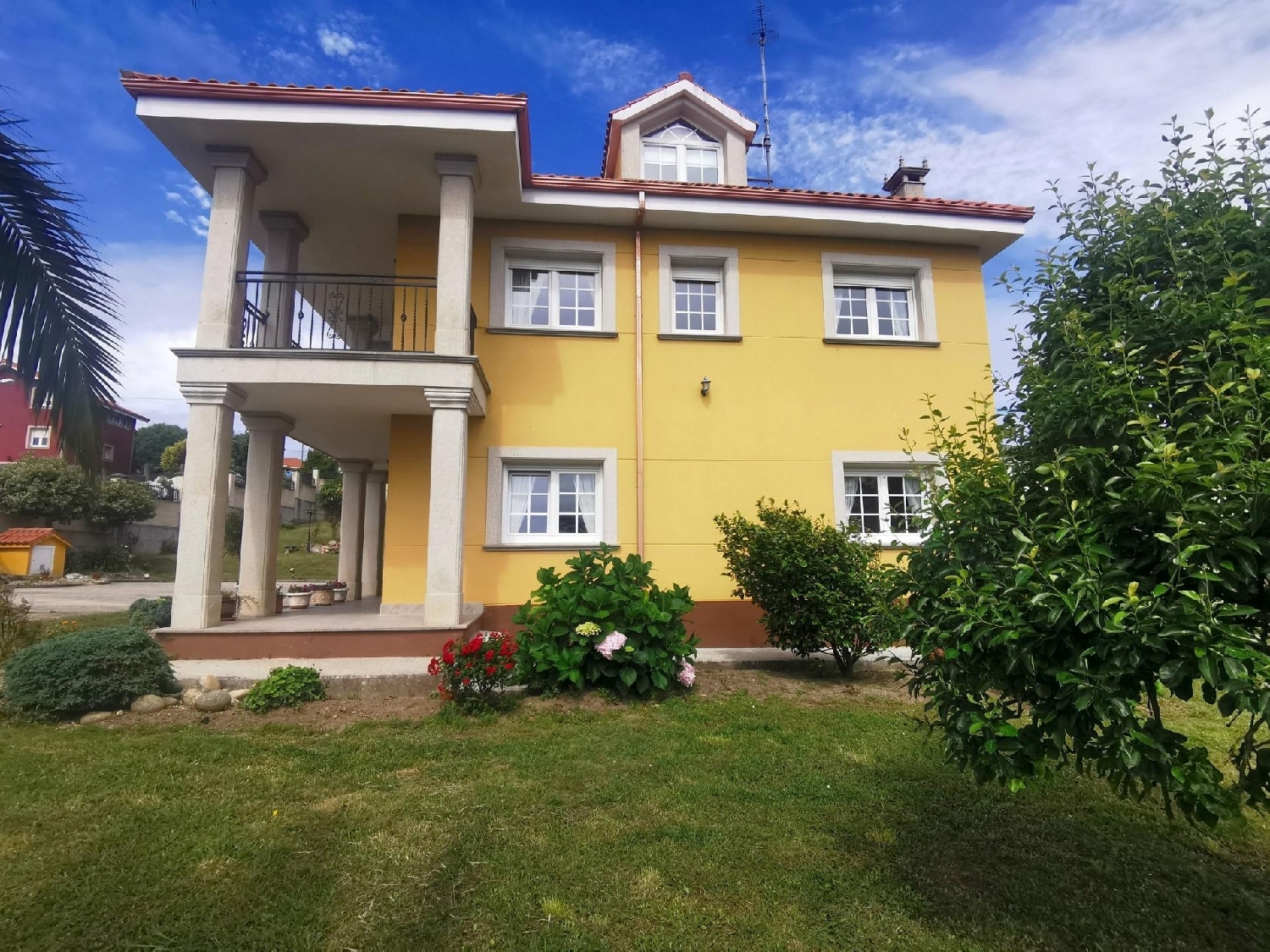  till salu hus Beo Bergantiños 1