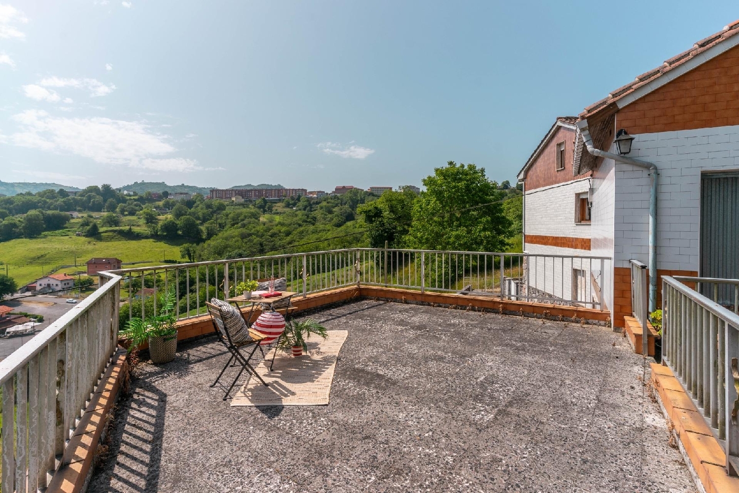 till salu hus Cabriles Oviedo 2