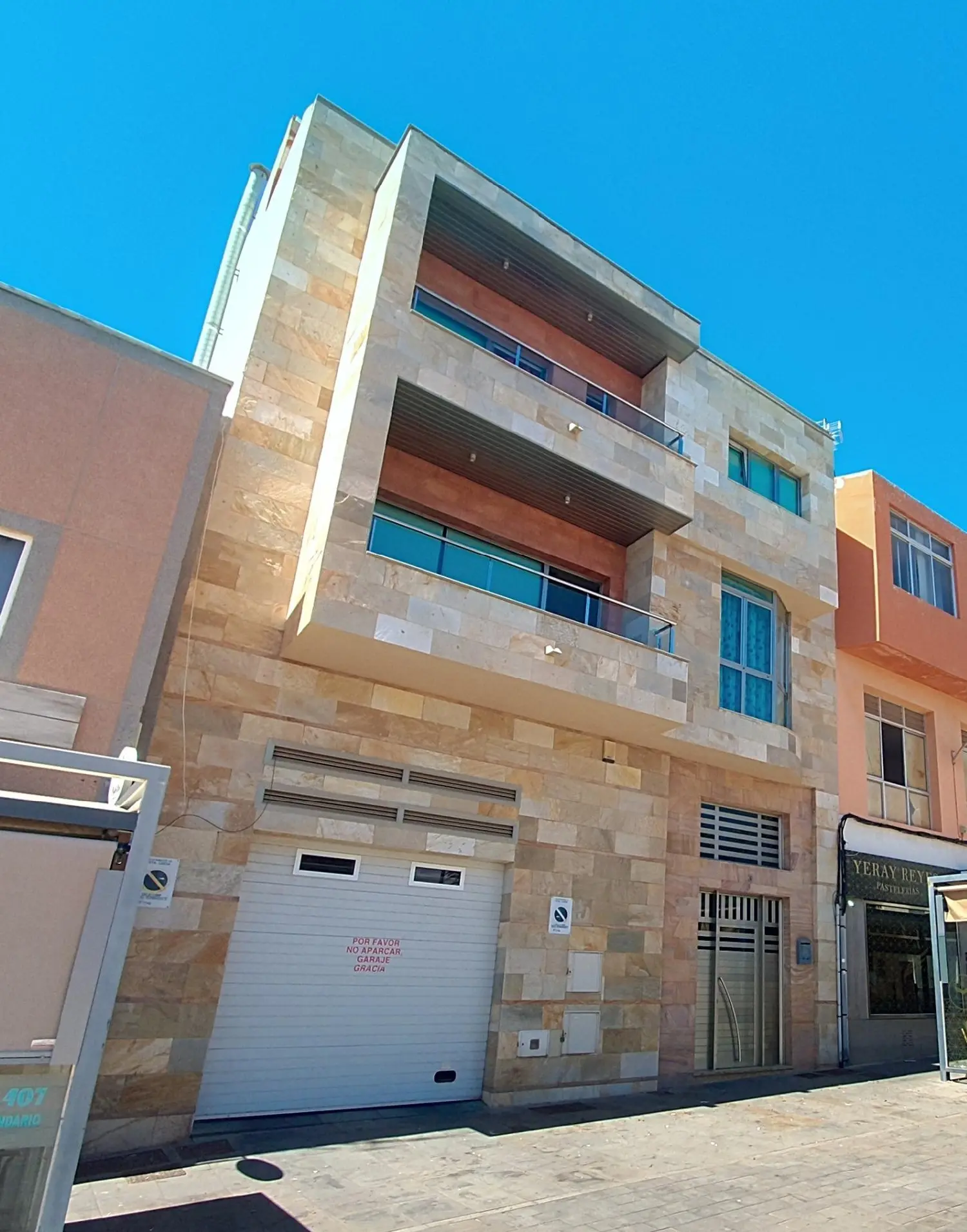 till salu hus Casa Pastores Área Sur 2