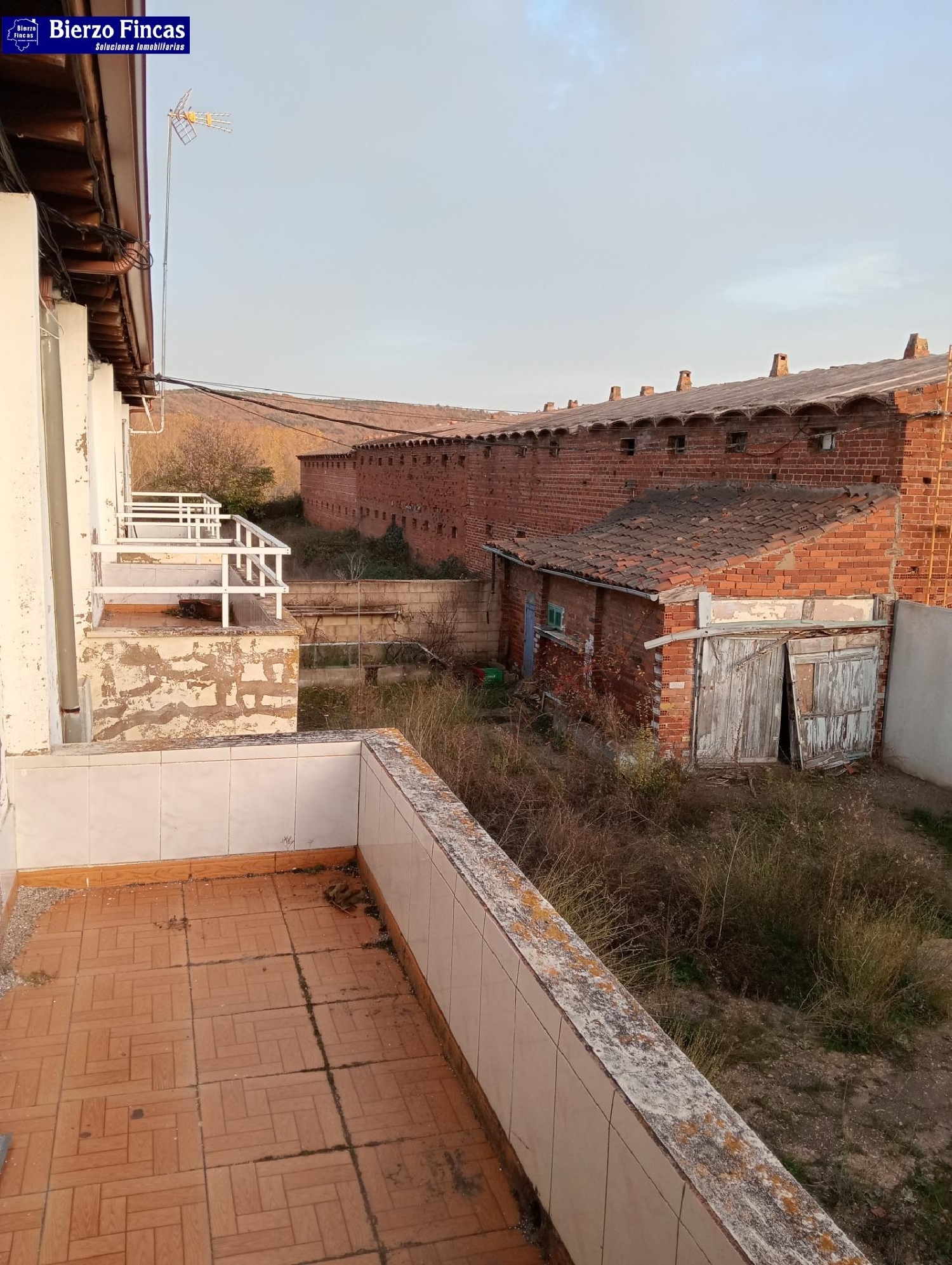  till salu hus Campo Y Santibáñez León 4
