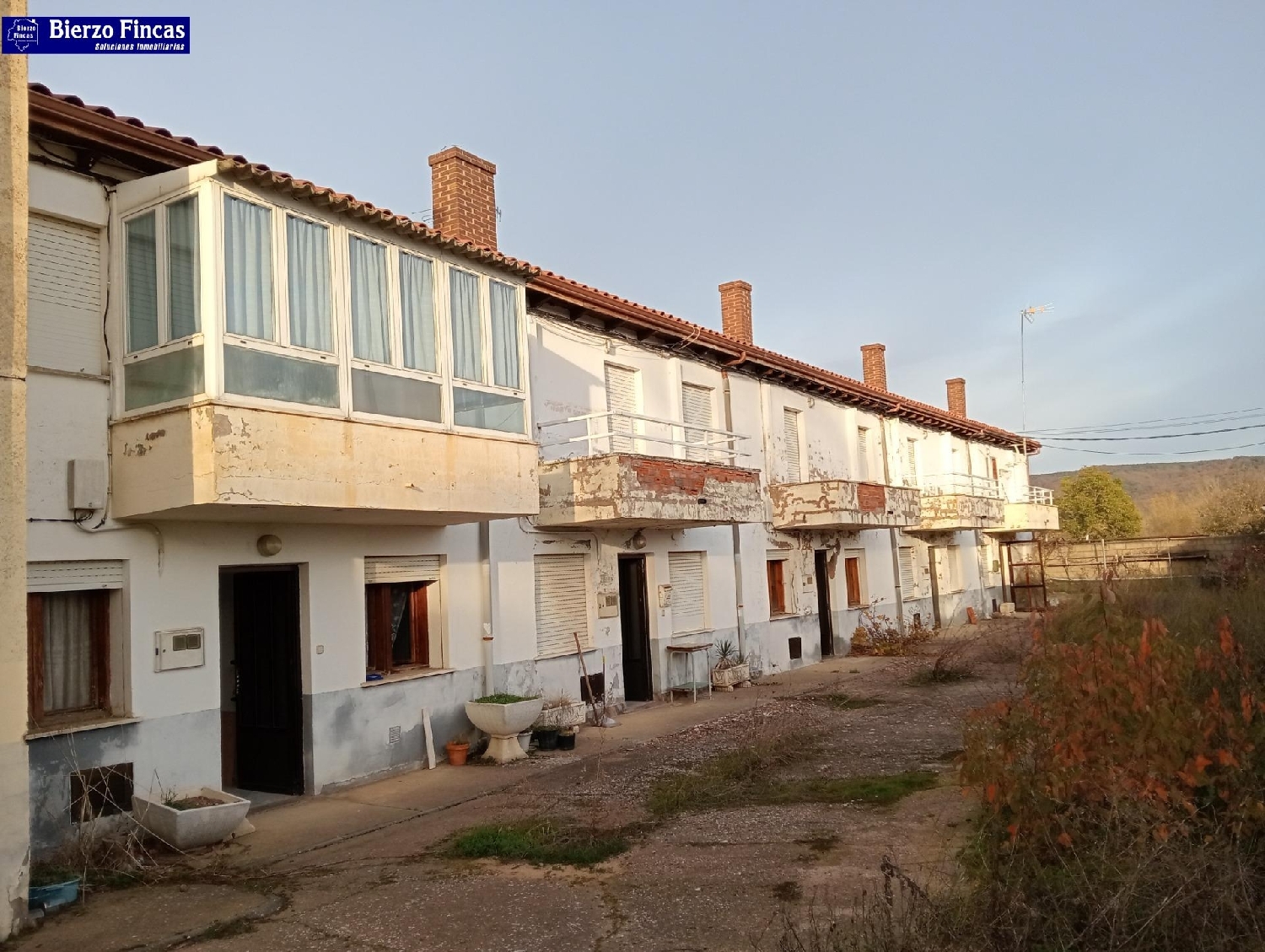 till salu hus Campo Y Santibáñez León 2