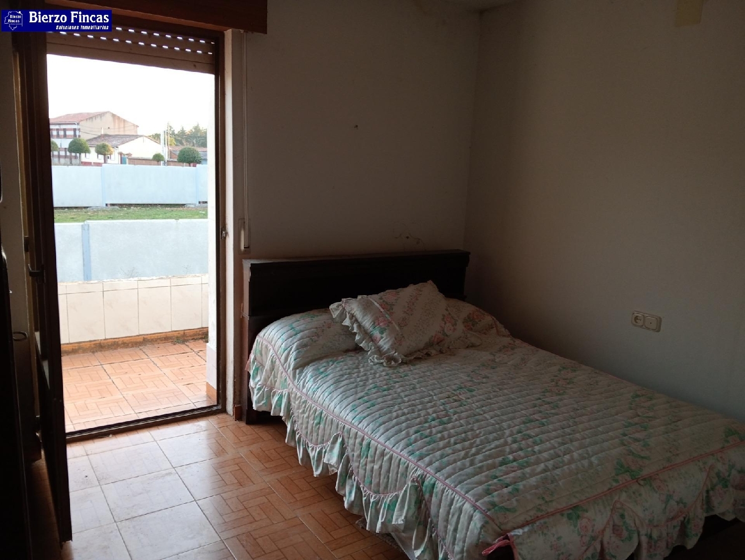 till salu hus Campo Y Santibáñez León 6
