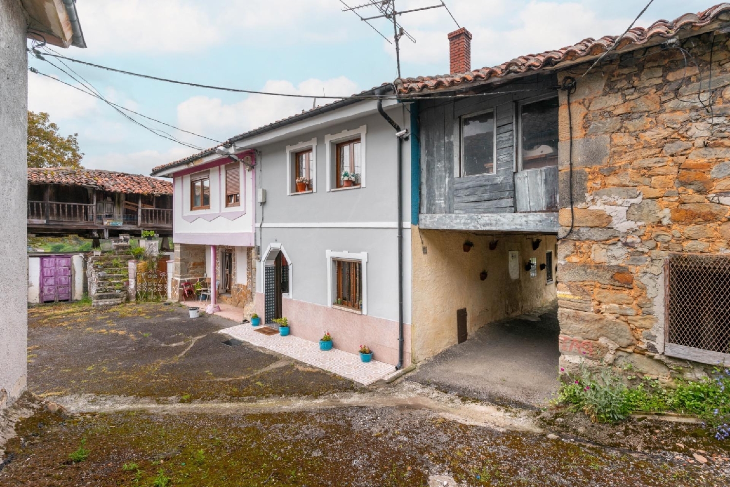 till salu hus Carbayin Alto Oviedo 2