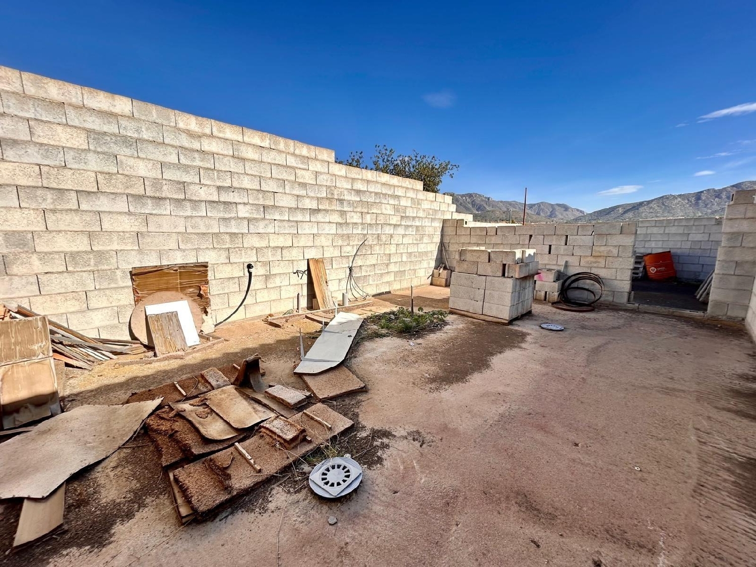  till salu hus Los Carrillos Oriental 8