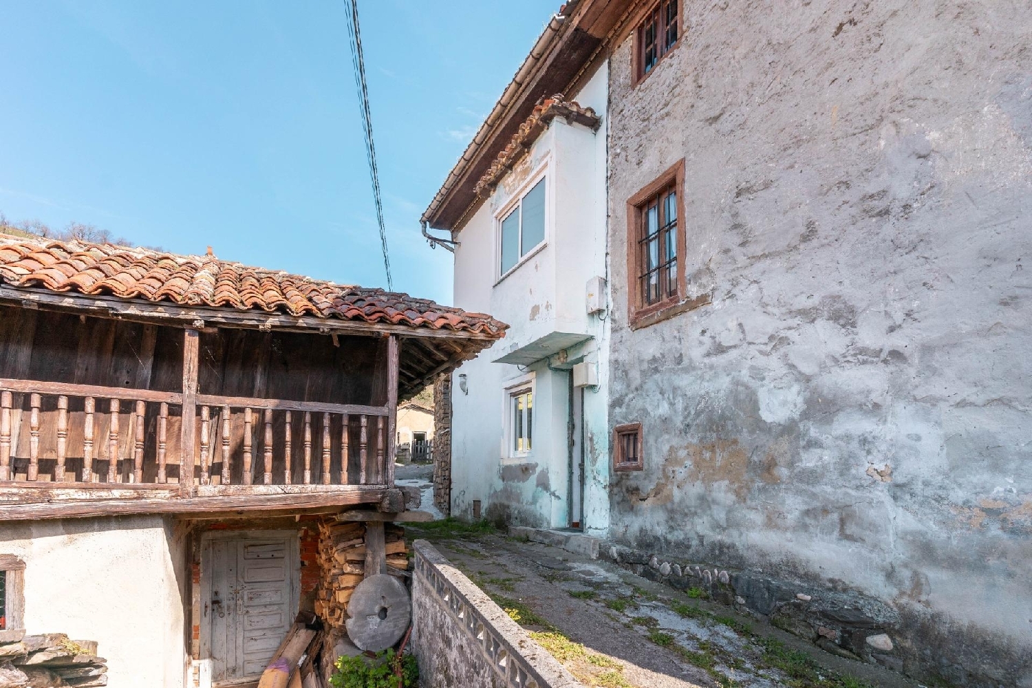  till salu hus Castañedo Caudal 5