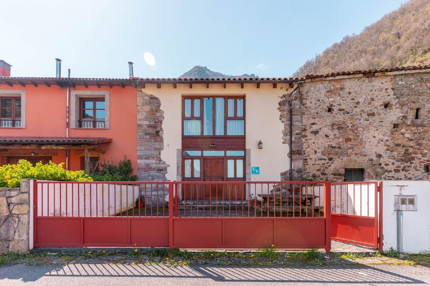  till salu hus Castro Oviedo 4