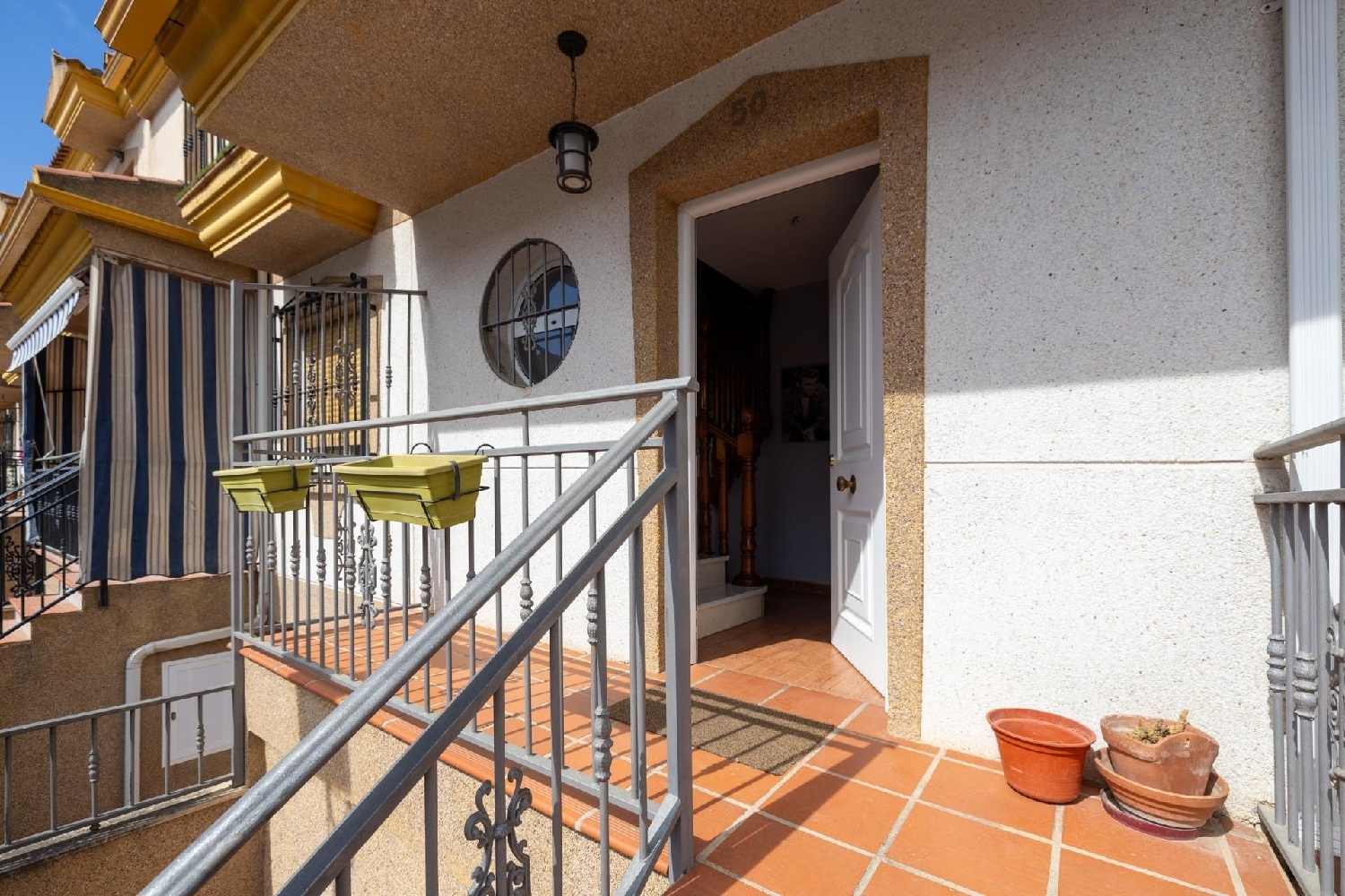  till salu hus Romilla Vega De Granada 5