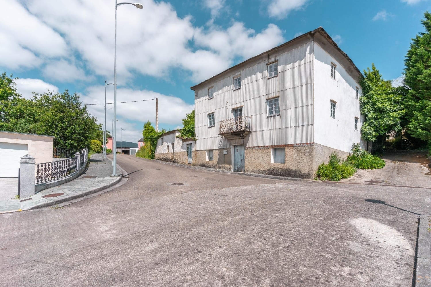  till salu hus Cima De Vila Mariña Oriental 1