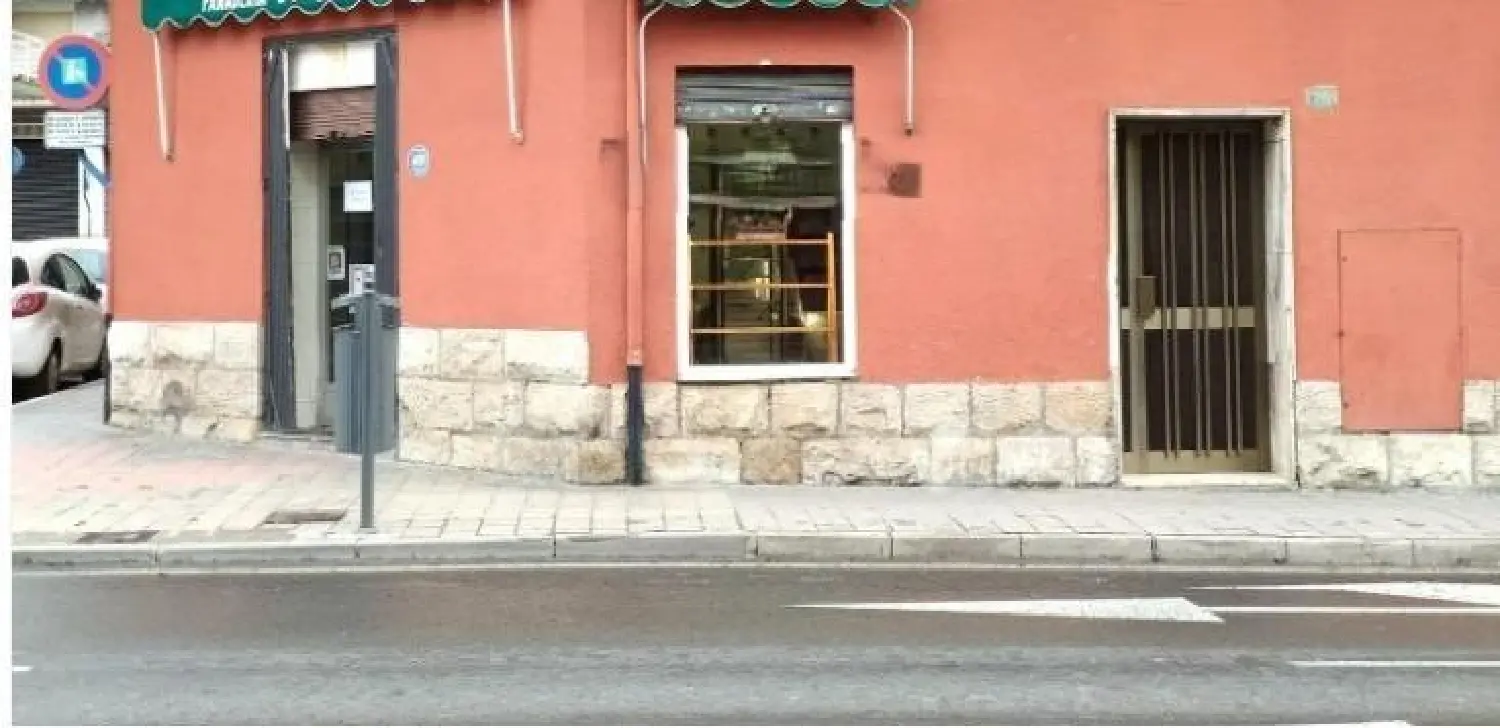  till salu hus El Campello Alacantí 1
