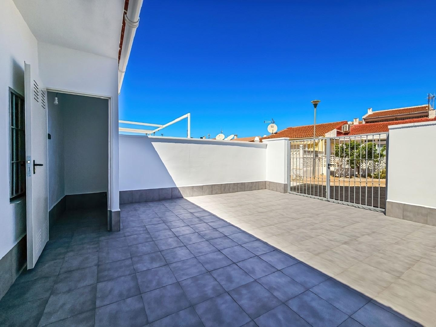 till salu hus El Chaparral Baix Segura 2