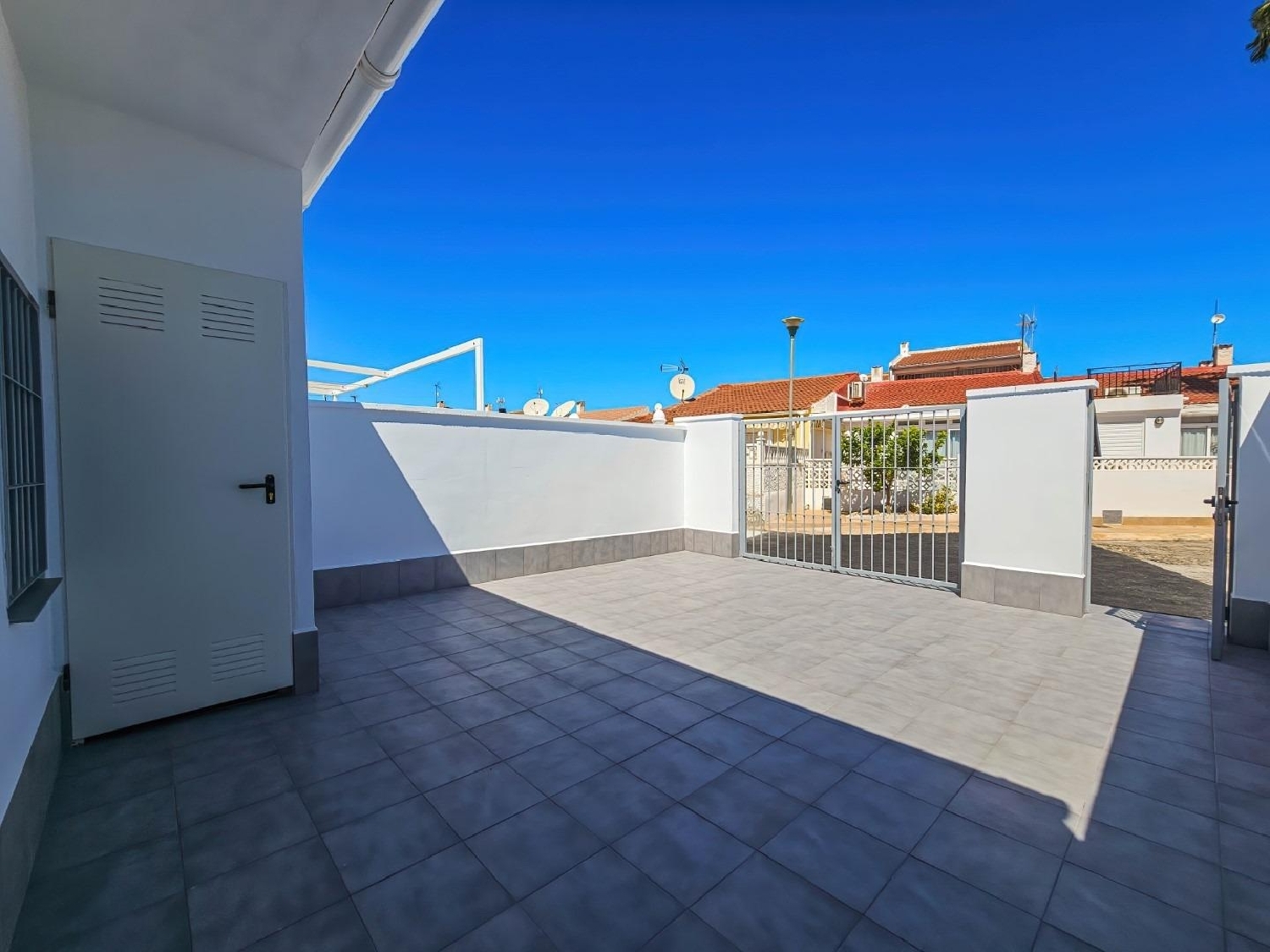  till salu hus El Chaparral Baix Segura 8