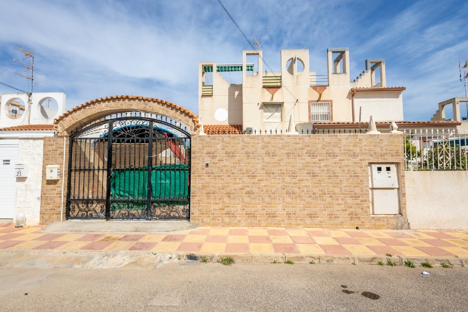  till salu hus El Chaparral Baix Segura 39