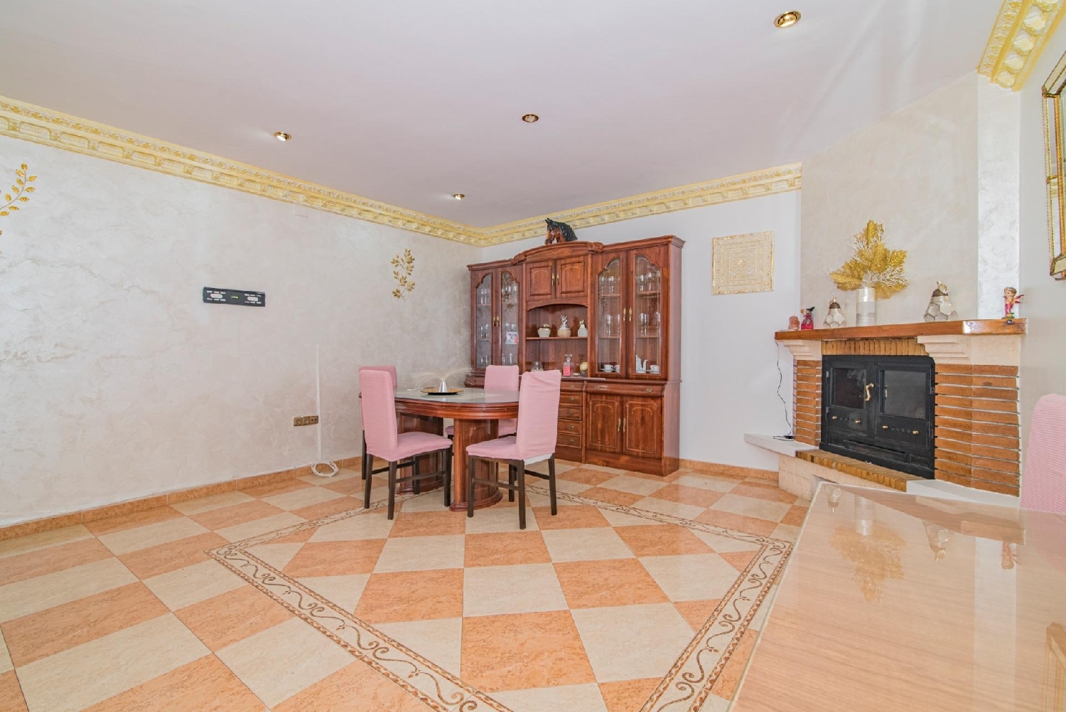  till salu hus El Salar Loja 6