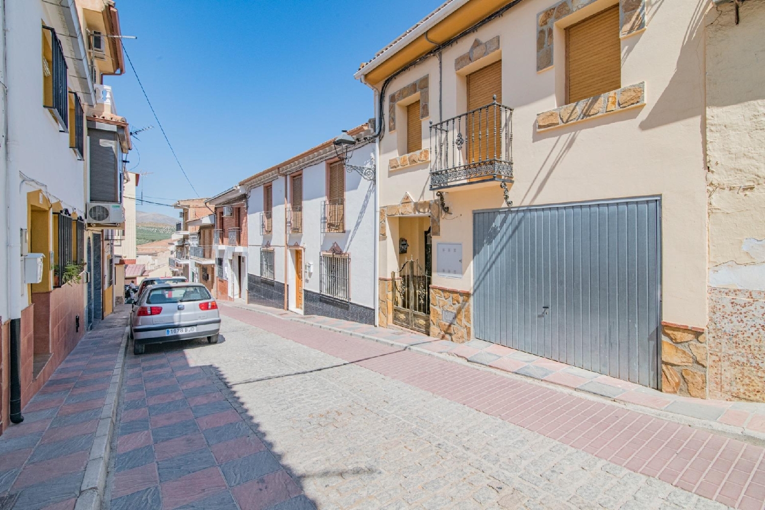 till salu hus El Salar Loja 2