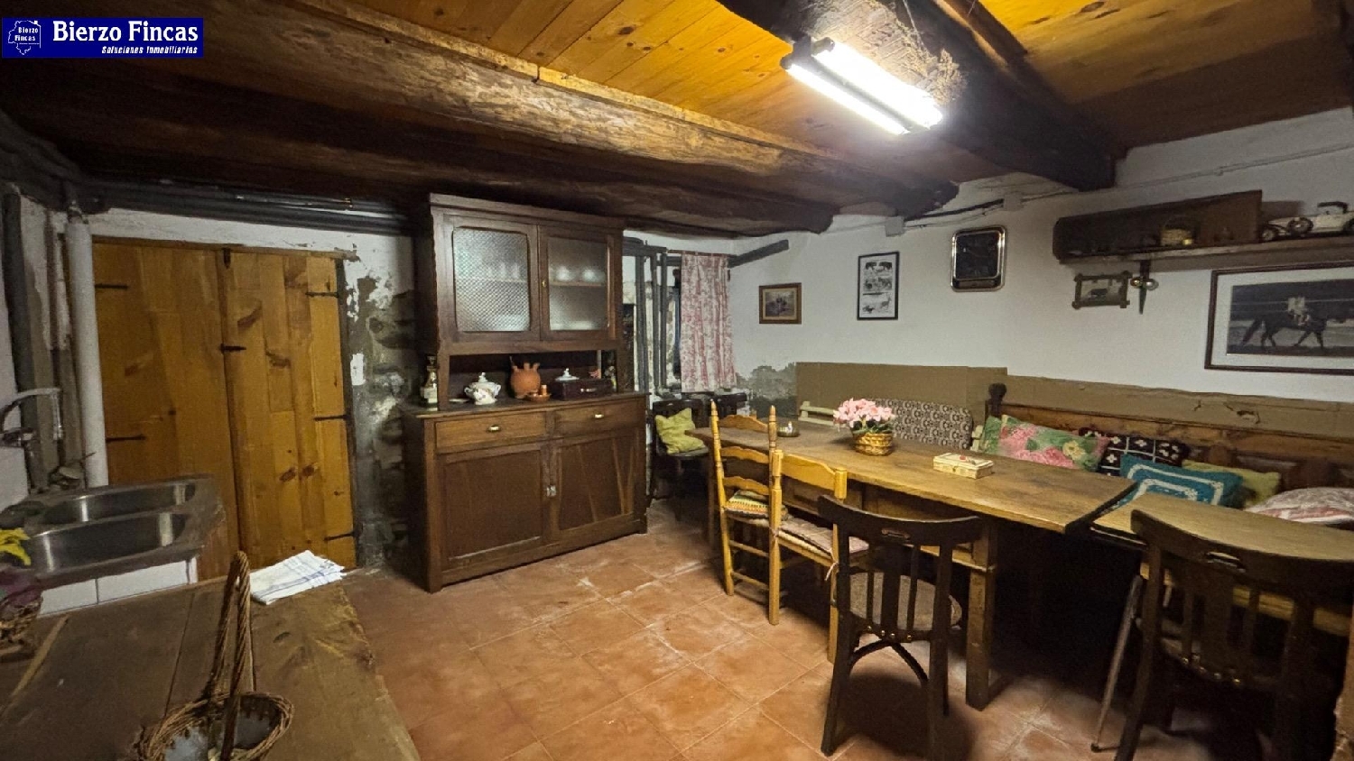  till salu hus El Villar De Santiago Villablino 6