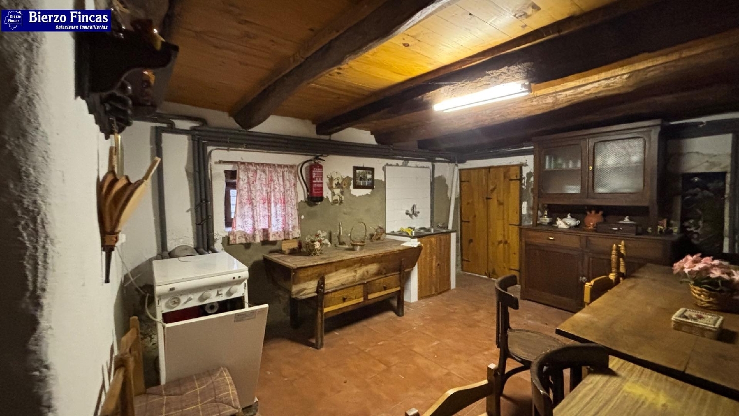  till salu hus El Villar De Santiago Villablino 7
