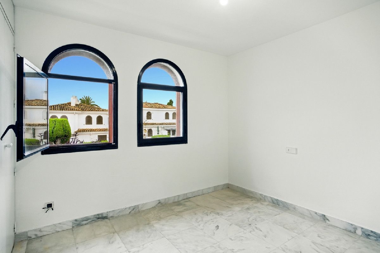  till salu hus Estepona Costa Del Sol Occidental 8