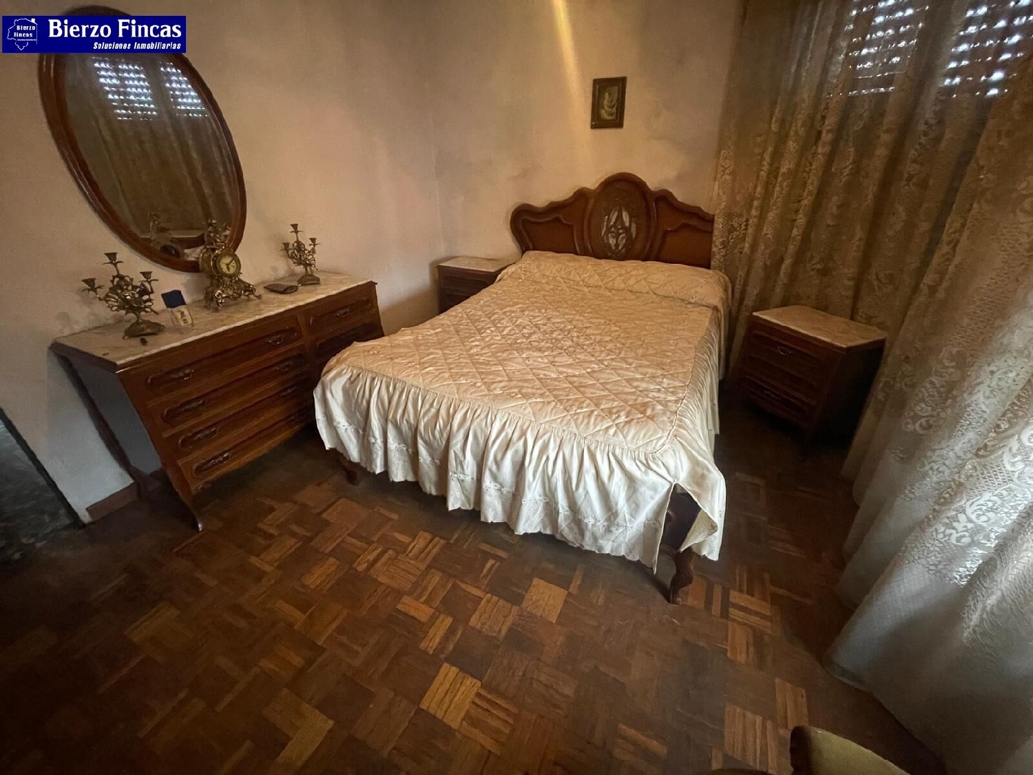  till salu hus Ferral Del Bernesga León 4