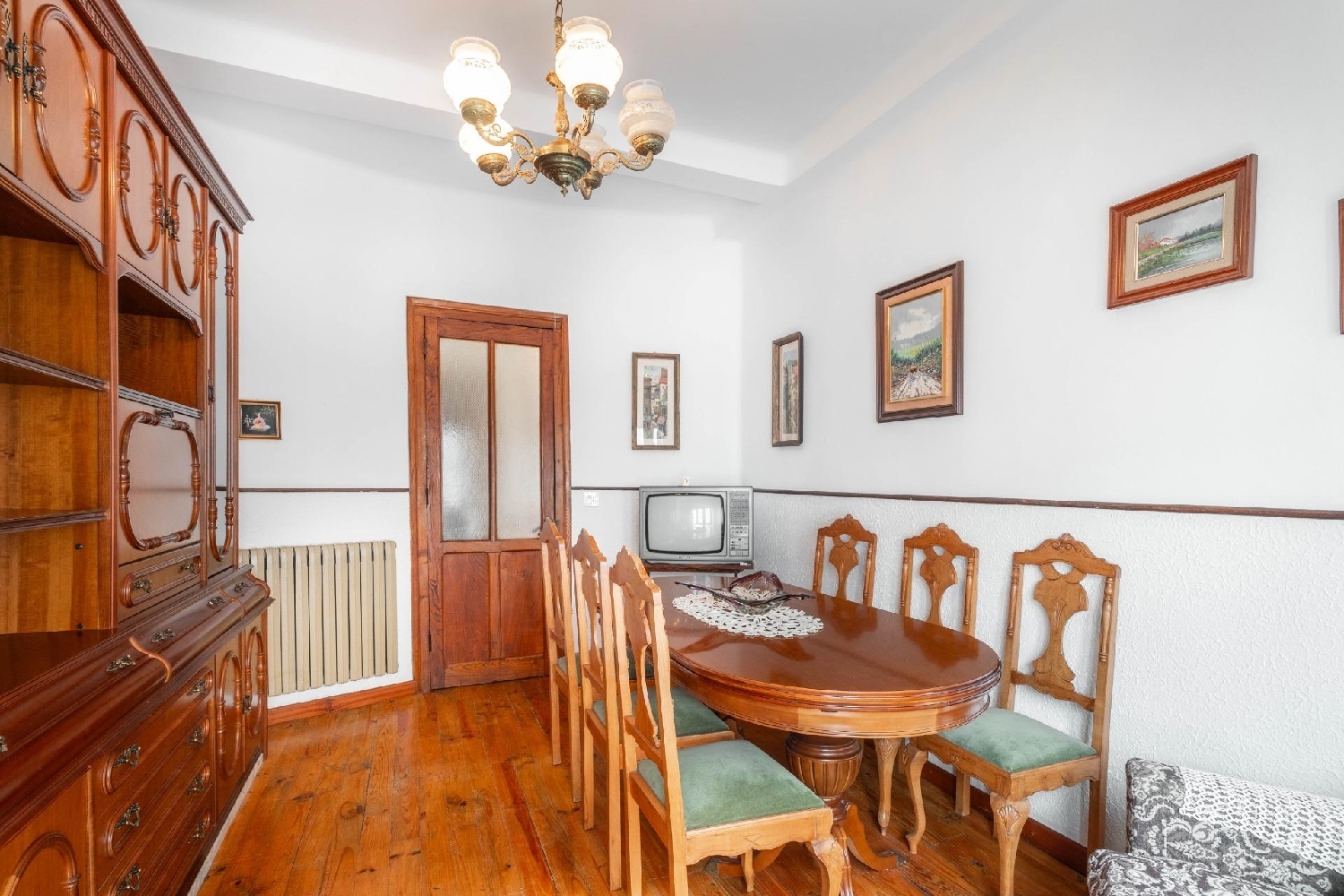 till salu hus Figueras Narcea 3