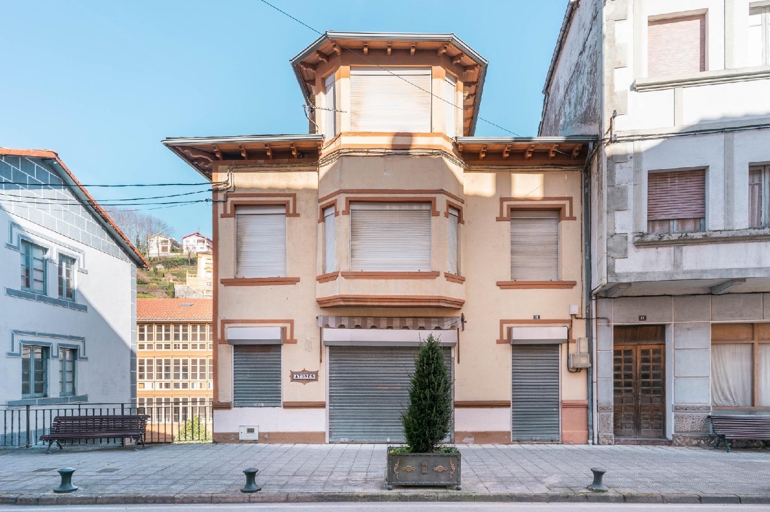 till salu hus Figueras Narcea 2