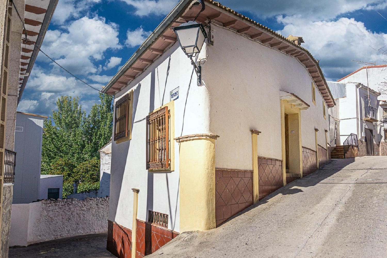till salu hus Frailes Sierra Sur 2