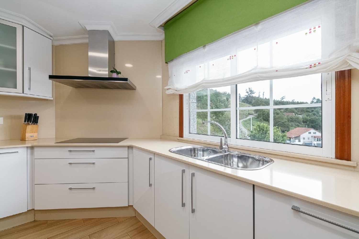  till salu hus Guisande Vigo 6