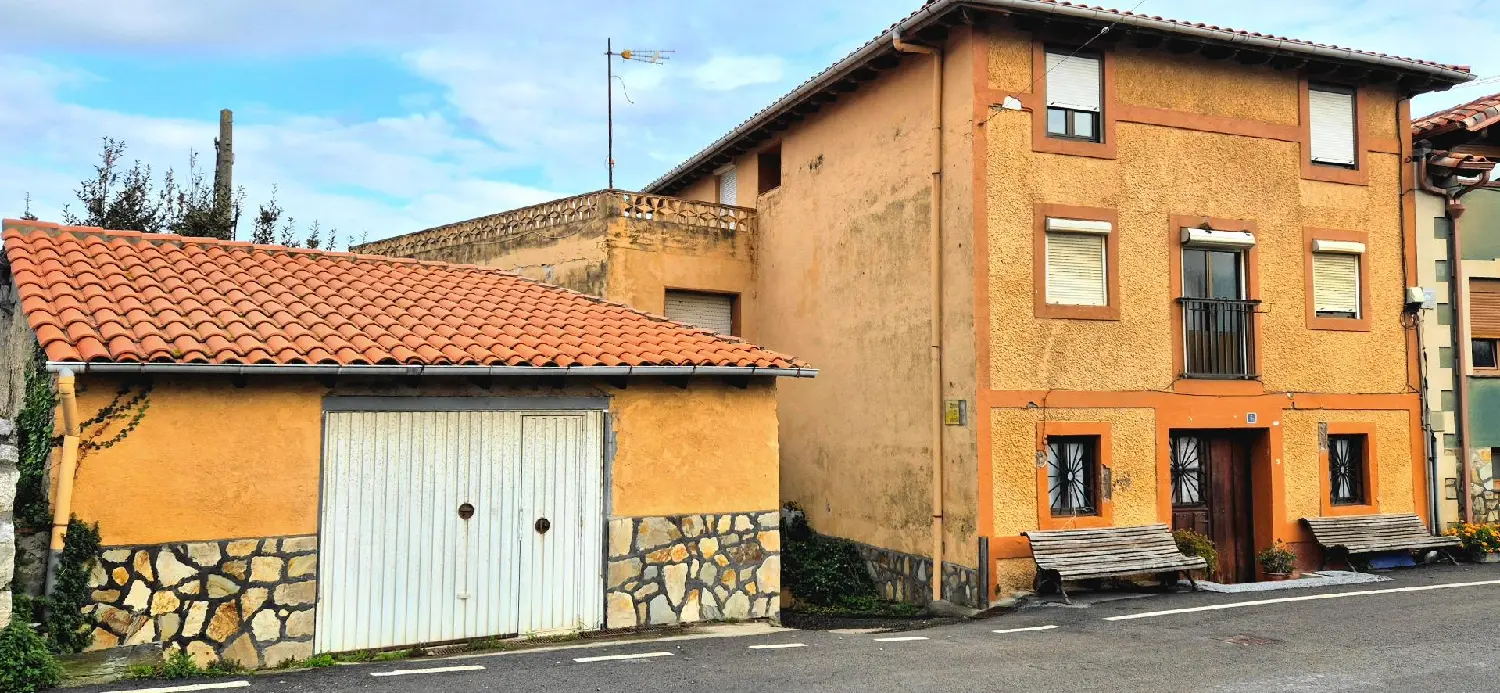 till salu hus Islares Costa Oriental 2