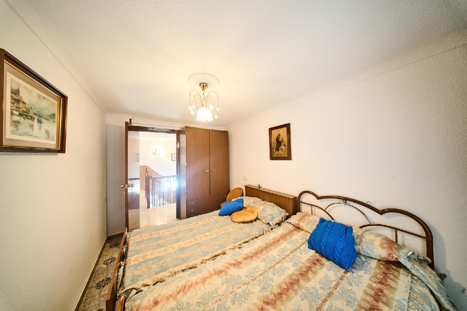  till salu hus La Loma Loja 8