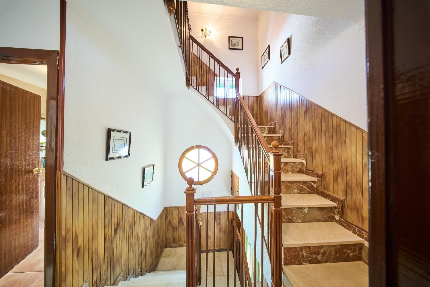  till salu hus La Loma Loja 5