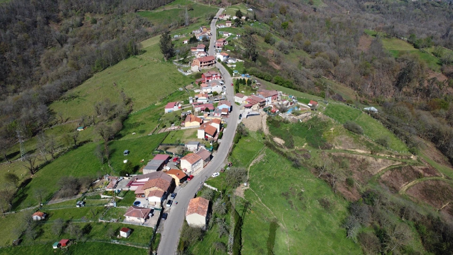 till salu hus La Nava Nalón 2