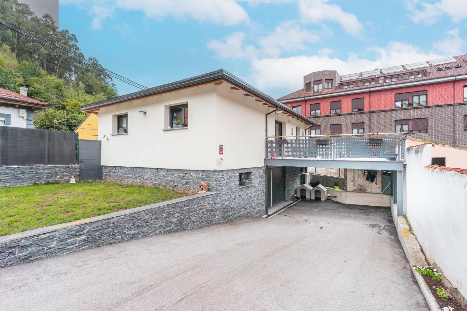 till salu hus La Pereda Caudal 2