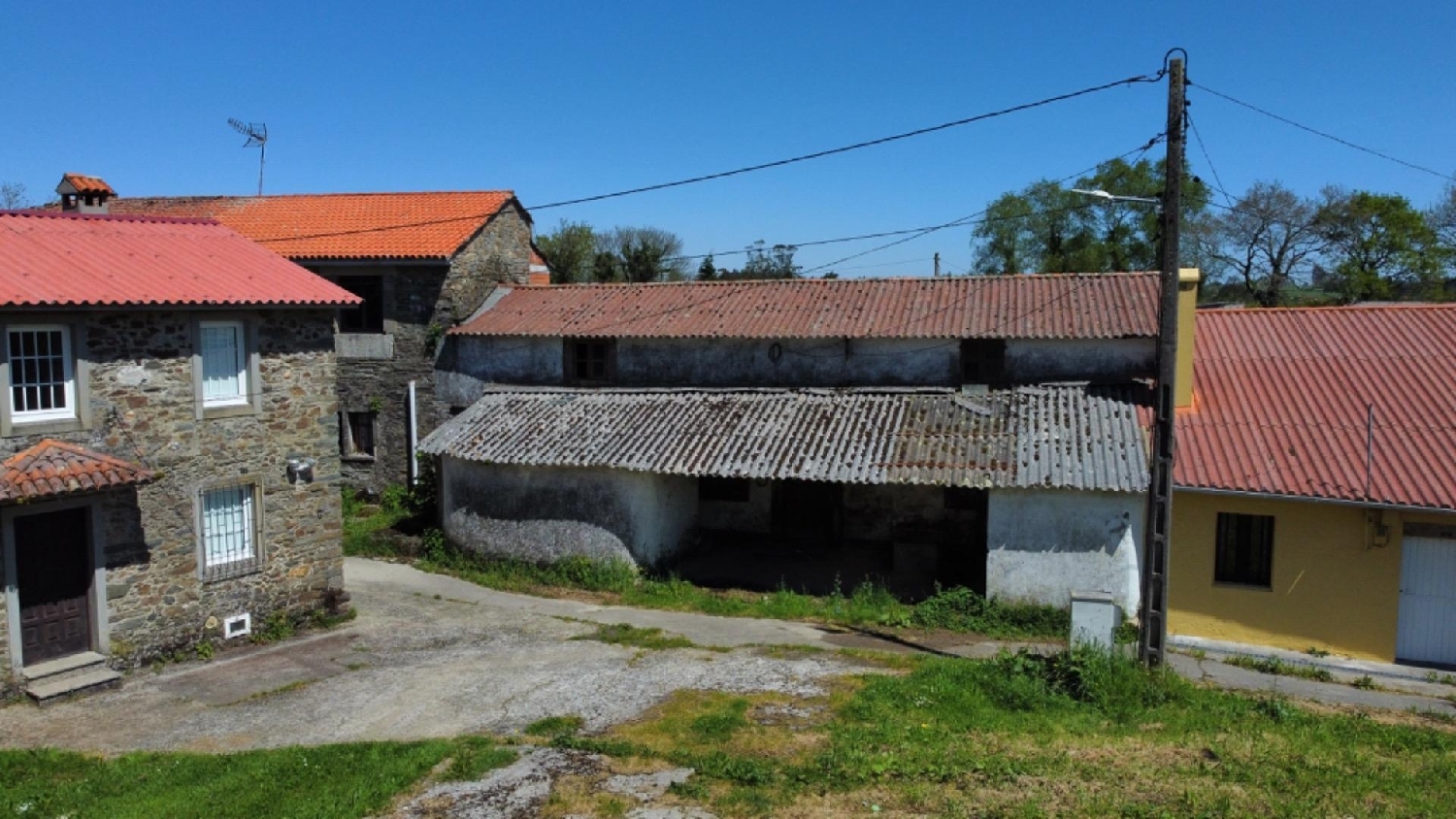 till salu hus Ladrús Betanzos 2