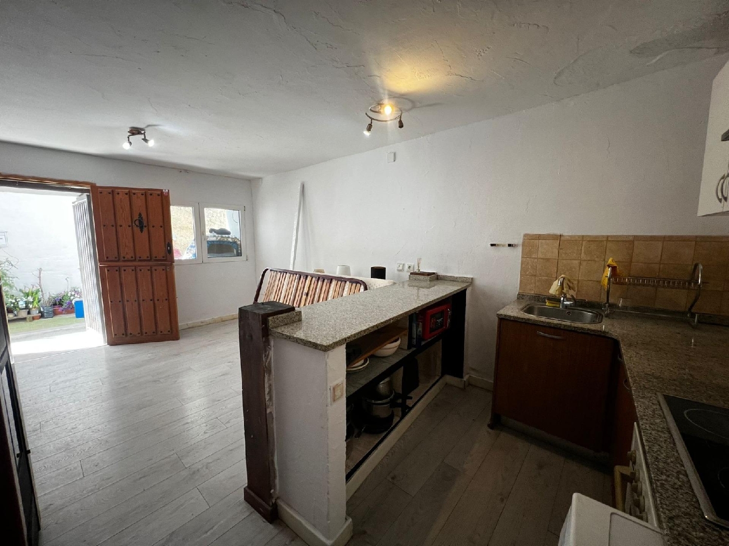 till salu hus Larraga Media Oriental 2