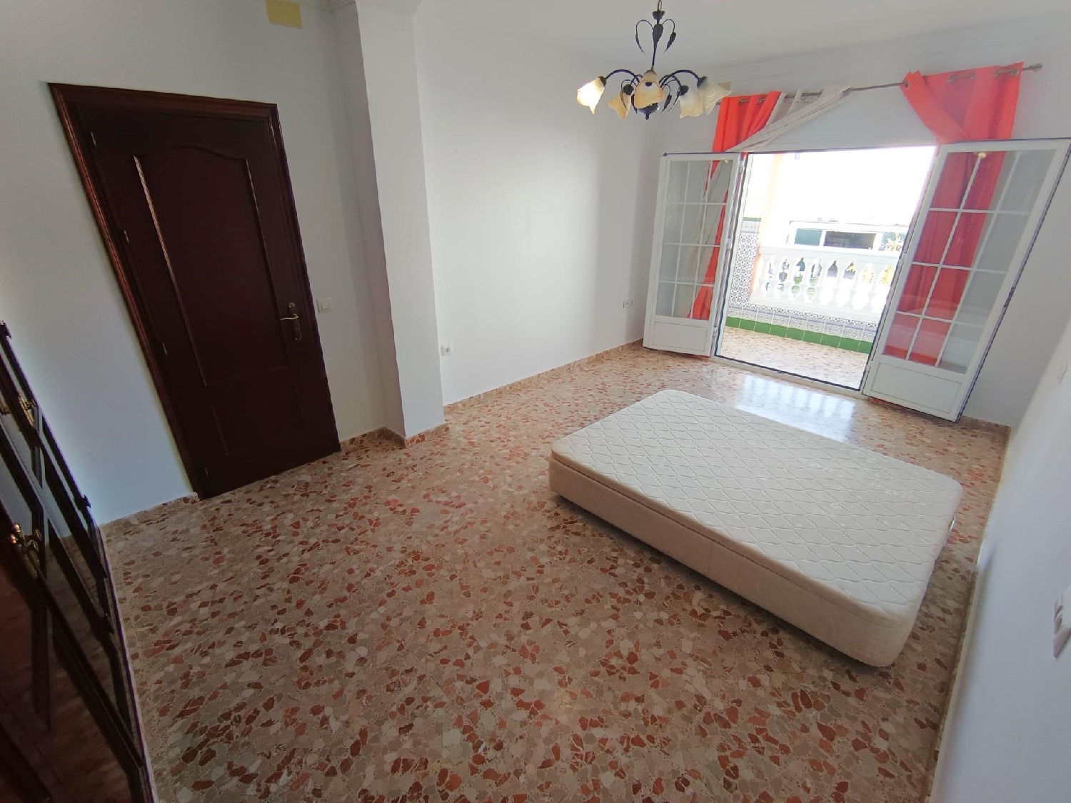  till salu hus Llano De Las Maravillas Bahía De Cádiz 8