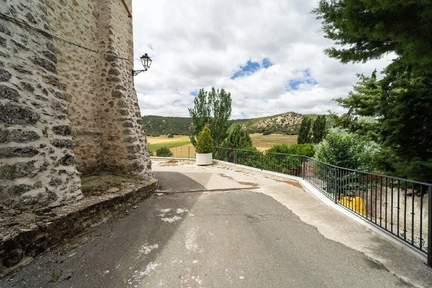 till salu hus Urbanizacion Montejaral Campiña 2