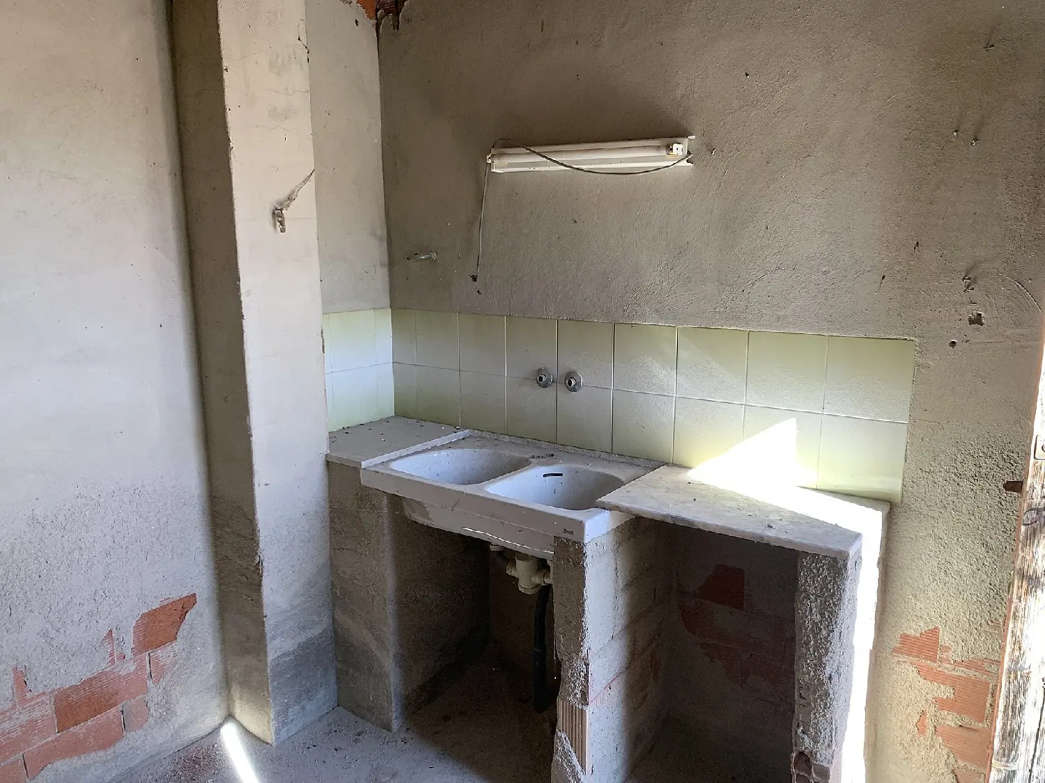  till salu hus Los Baños Río Mula 17