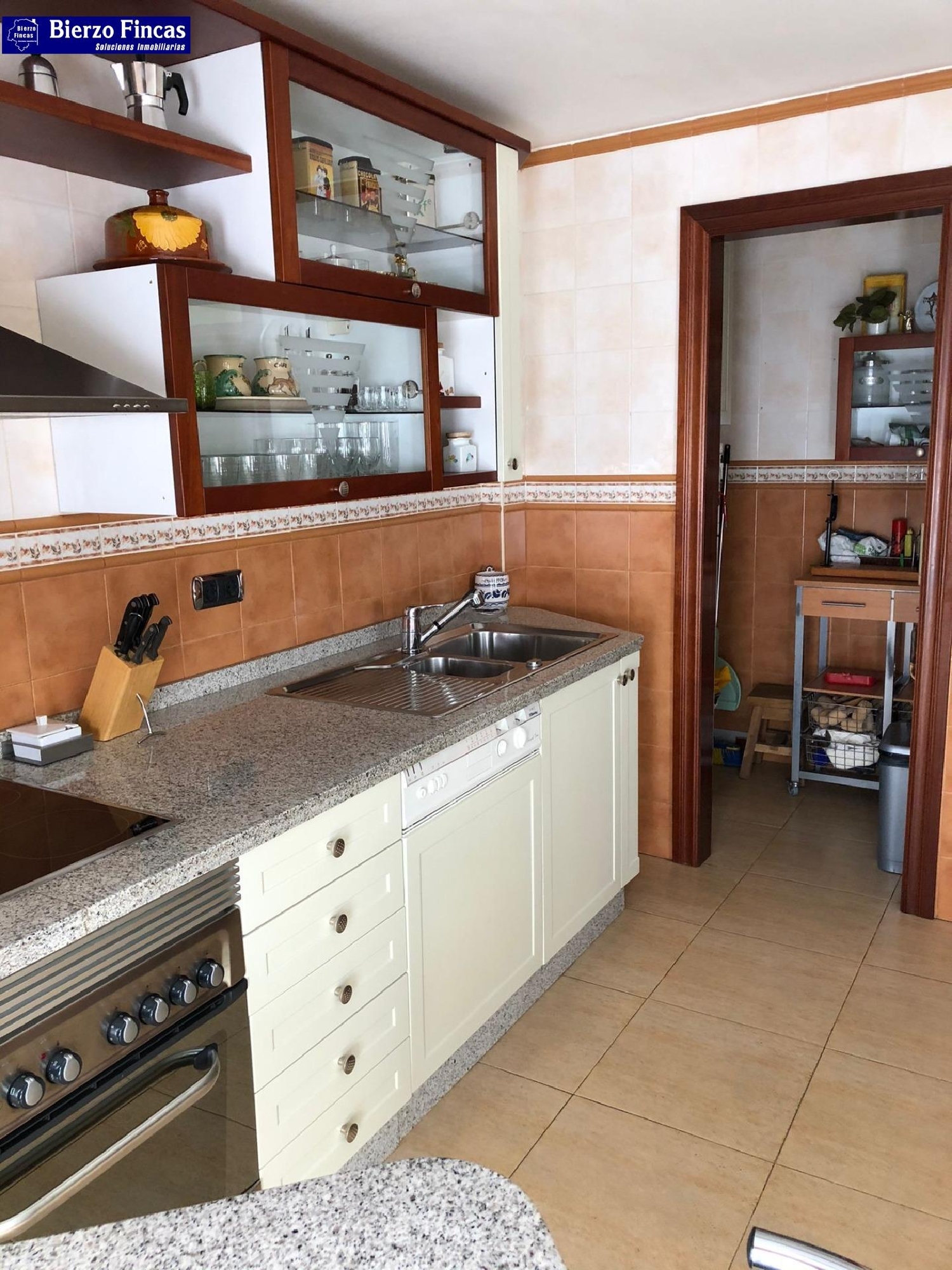 till salu hus Mansilla De Las Mulas León 3
