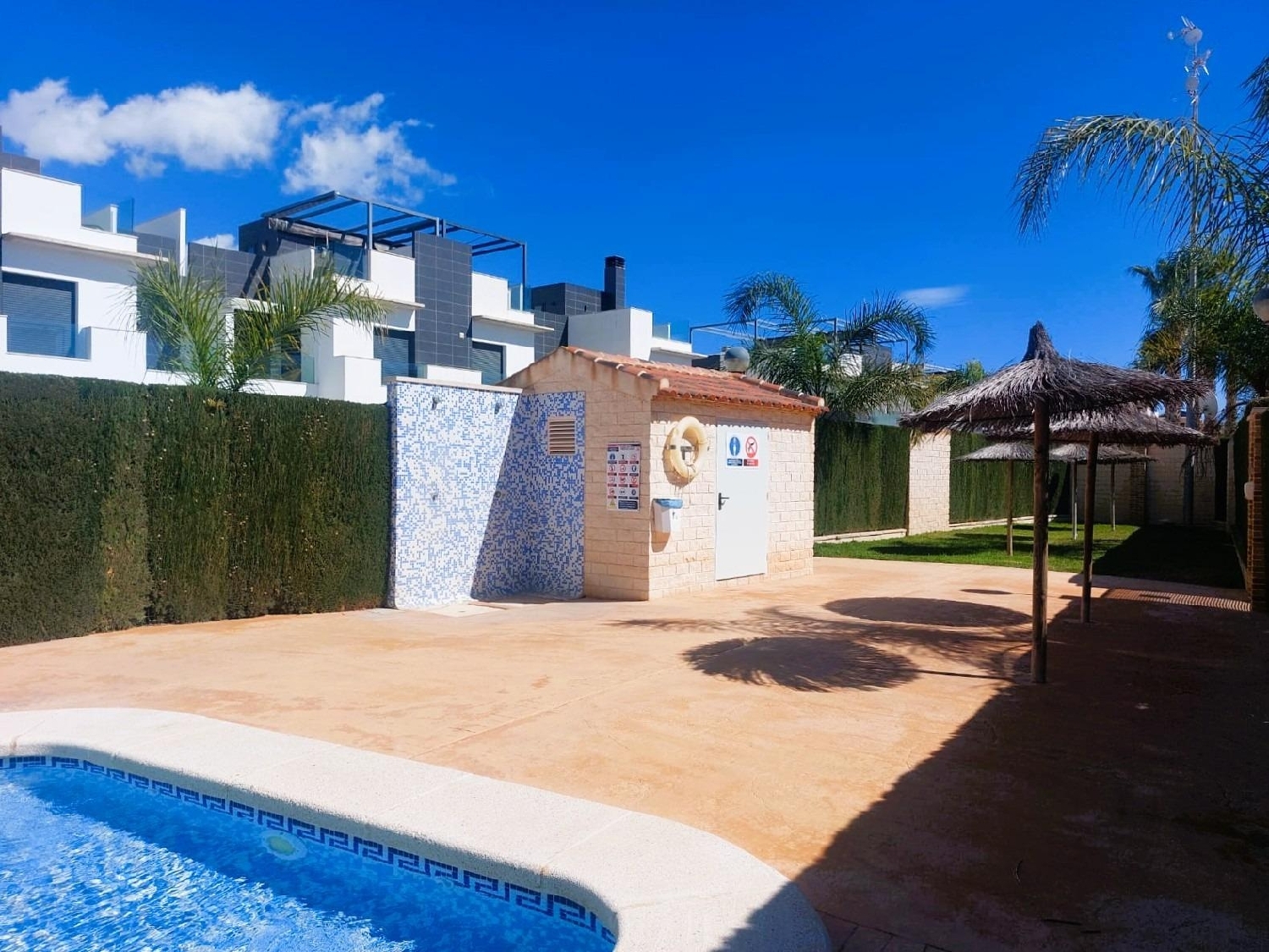  till salu hus Mil Palmeras Baix Segura 4