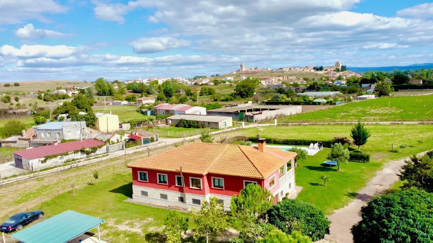  till salu hus Huelmos De Cañedo Armuña (La) 1
