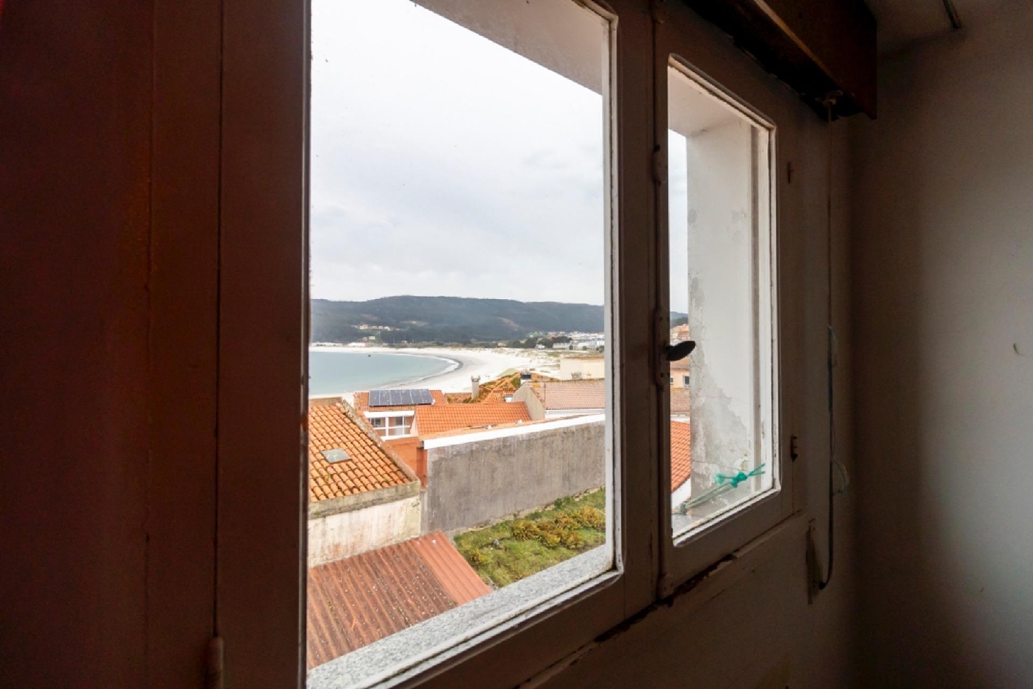  till salu hus Mordomo Bergantiños 2