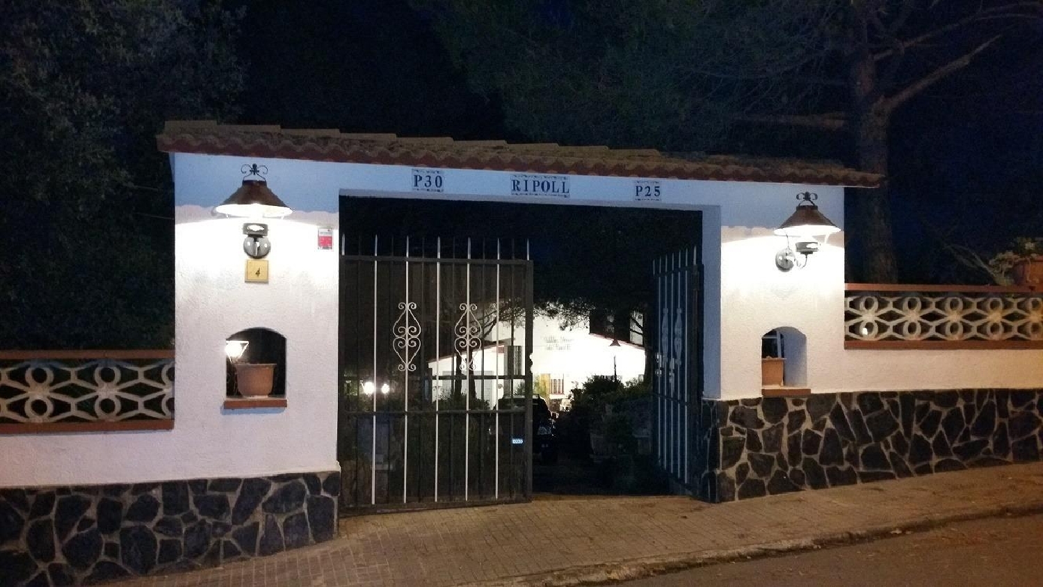  till salu hus Poligon Industrial Puigtio Selva 5