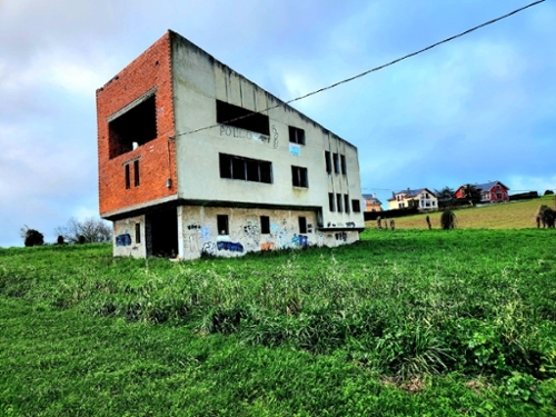 Piñera Eo-Navia hus foto 6228614